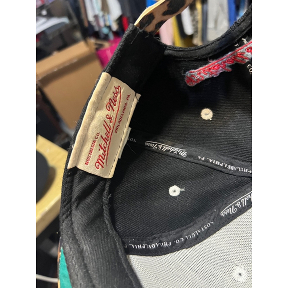 Unisex Mitchell & Ness Chicago Bulls Hat Adjustable Black Leopard Print - Picture 5 of 5